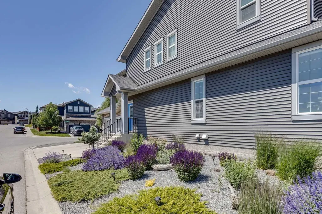 219 Nolancrest Rise NW Calgary AB t3r0t3