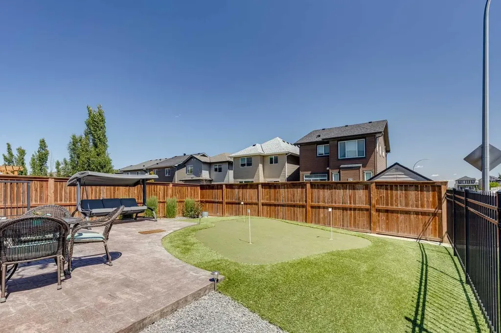 219 Nolancrest Rise NW Calgary AB t3r0t3