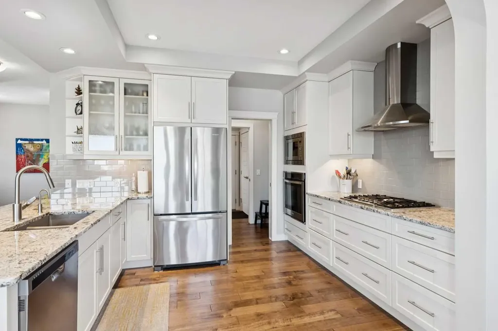 219 Nolancrest Rise NW Calgary AB t3r0t3