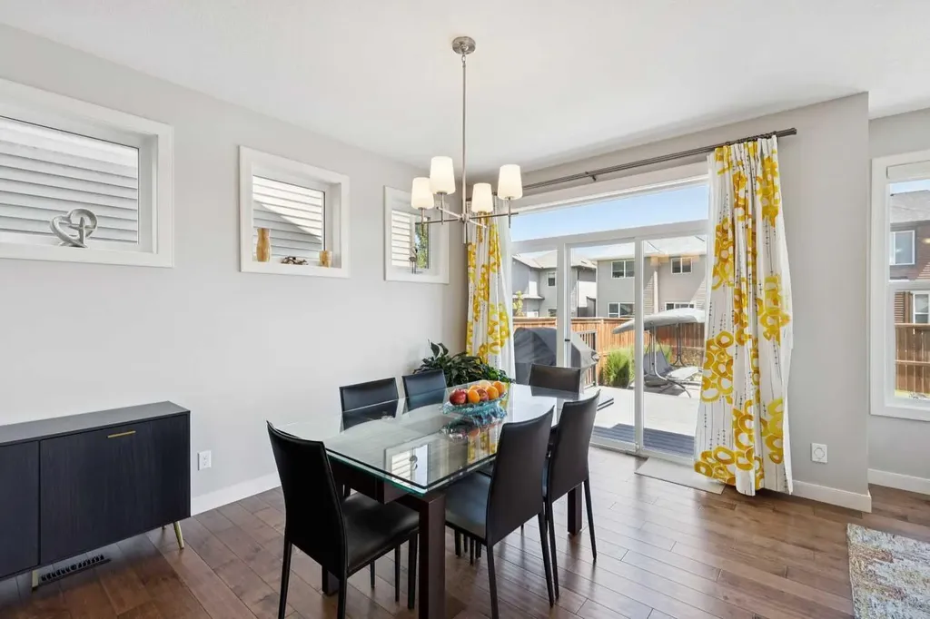 219 Nolancrest Rise NW Calgary AB t3r0t3