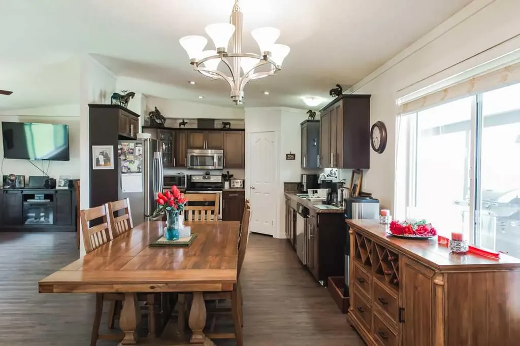 69575 Rge Road 75 Grovedale AB T0H1x0