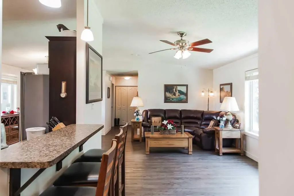 69575 Rge Road 75 Grovedale AB T0H1x0