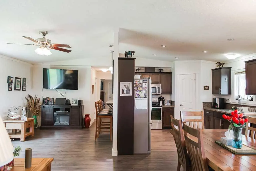 69575 Rge Road 75 Grovedale AB T0H1x0