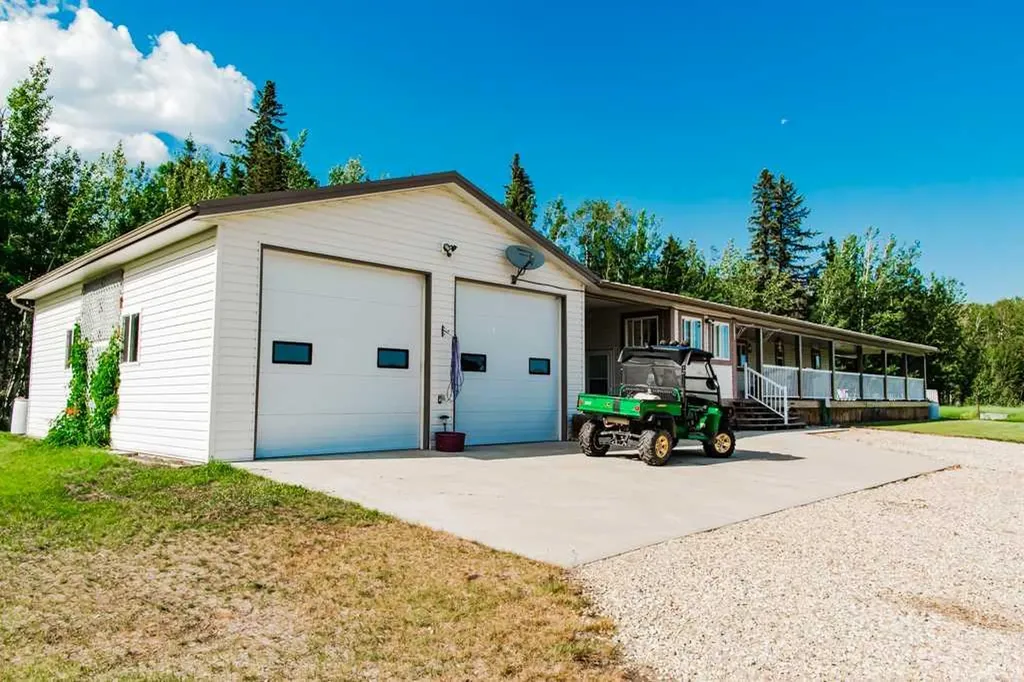 69575 Rge Road 75 Grovedale AB T0H1x0