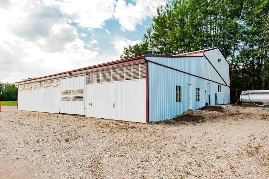 69575 Rge Road 75 Grovedale AB T0H1x0