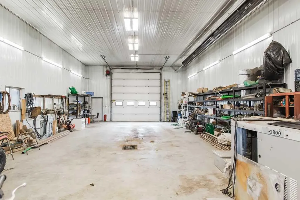 69575 Rge Road 75 Grovedale AB T0H1x0