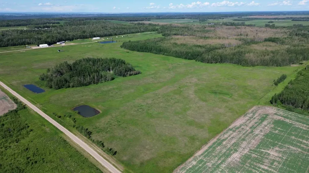 69575 Rge Road 75 Grovedale AB T0H1x0