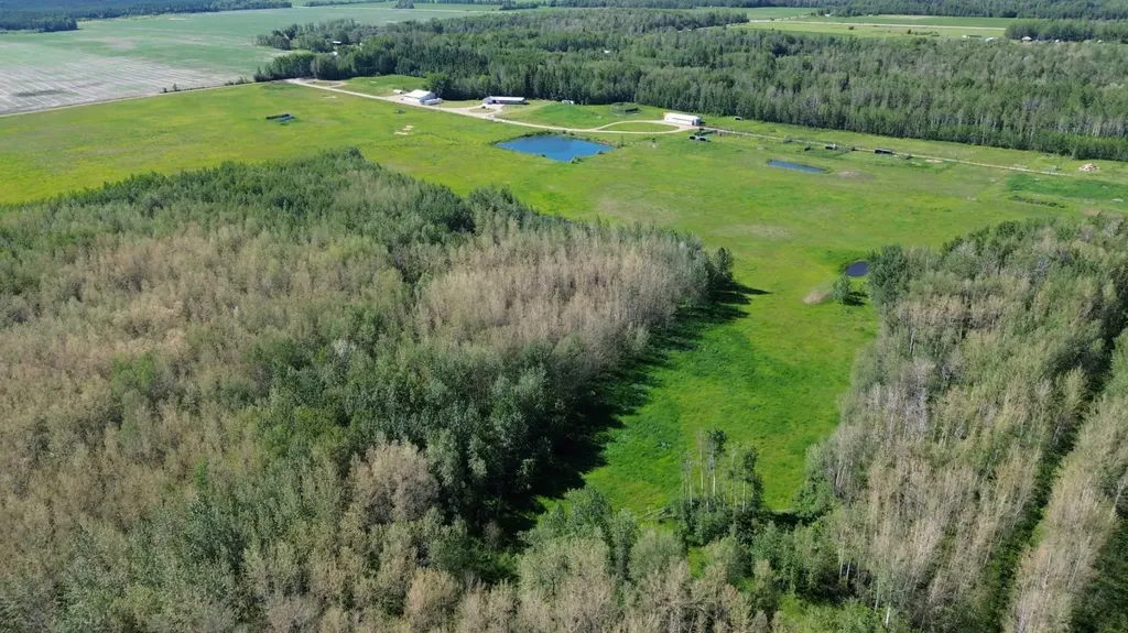 69575 Rge Road 75 Grovedale AB T0H1x0