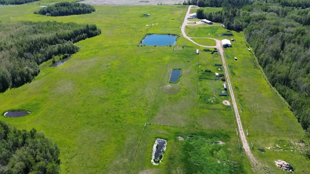 69575 Rge Road 75 Grovedale AB T0H1x0