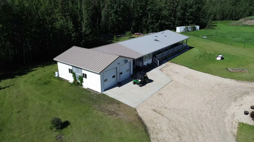 69575 Rge Road 75 Grovedale AB T0H1x0