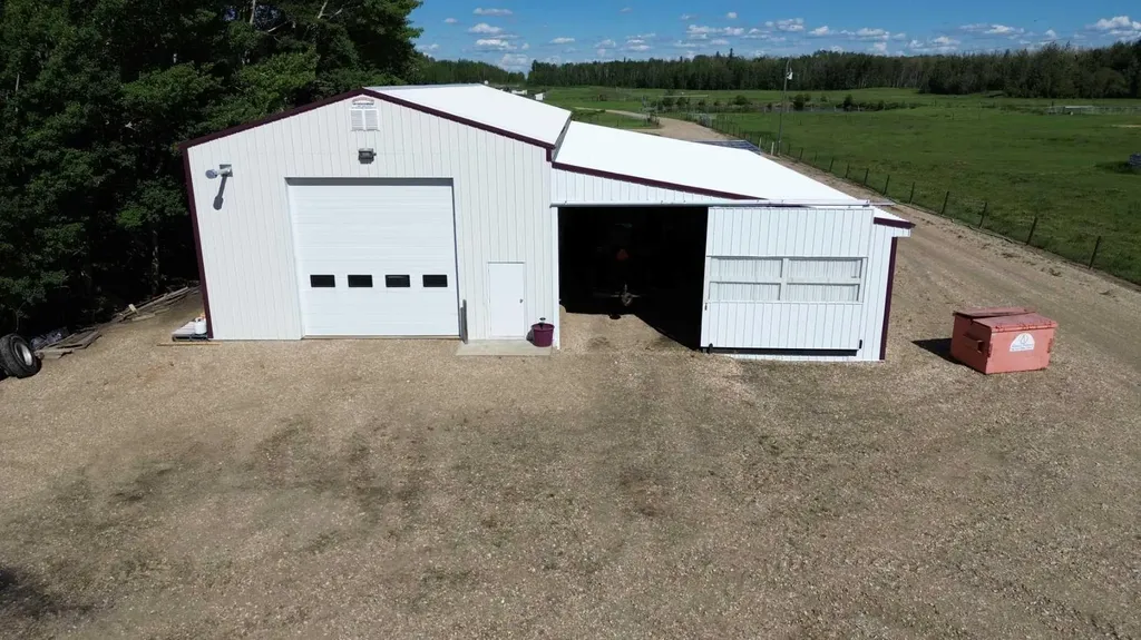 69575 Rge Road 75 Grovedale AB T0H1x0