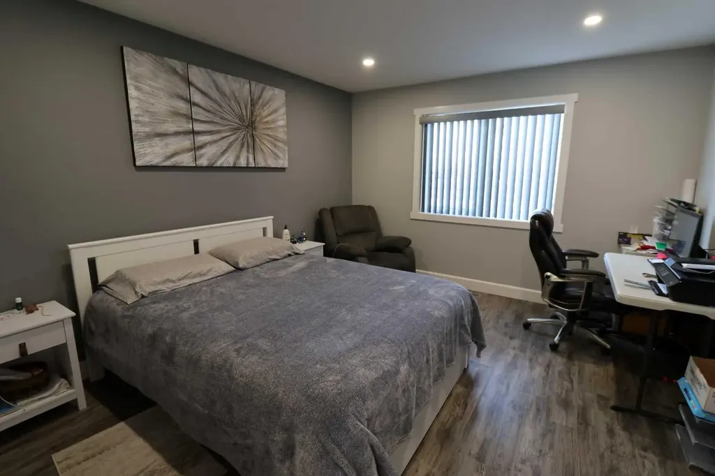 1504 B 19 Avenue Coaldale AB T1M 1A1