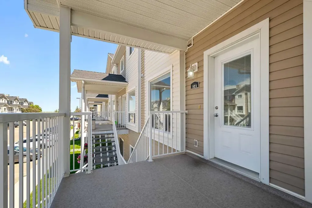321 Sunrise Terrace NE High River AB T1V 0C3