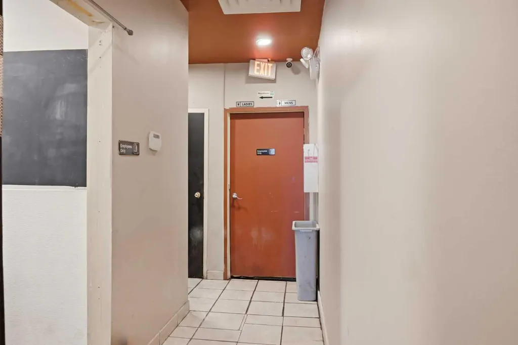 400 Main Street N Airdrie AB T4B 2N1