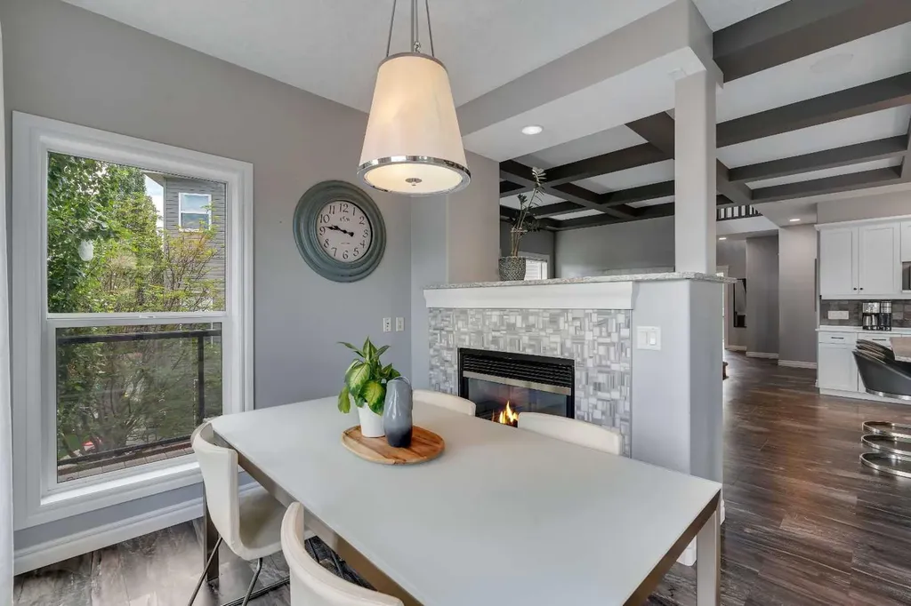 62 Kincora View NW Calgary AB T3R 1M4