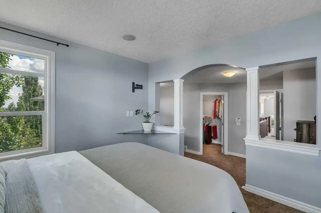 62 Kincora View NW Calgary AB T3R 1M4