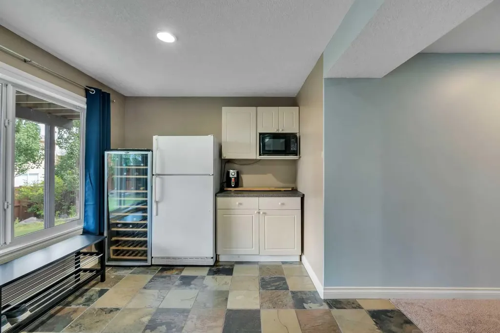 62 Kincora View NW Calgary AB T3R 1M4
