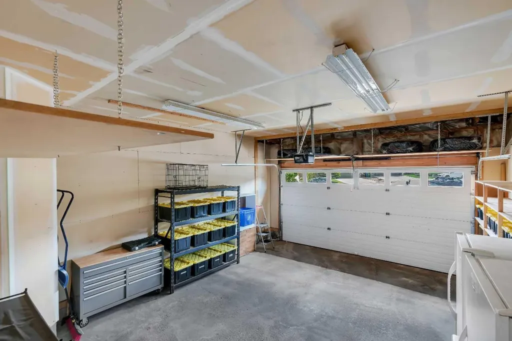 62 Kincora View NW Calgary AB T3R 1M4