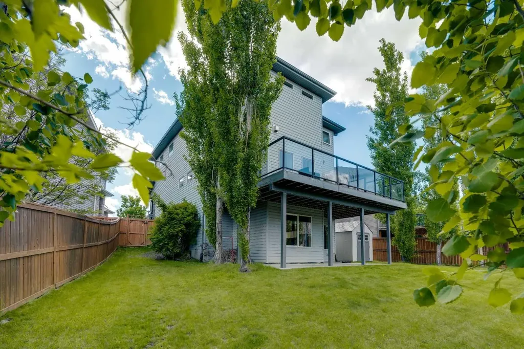 62 Kincora View NW Calgary AB T3R 1M4