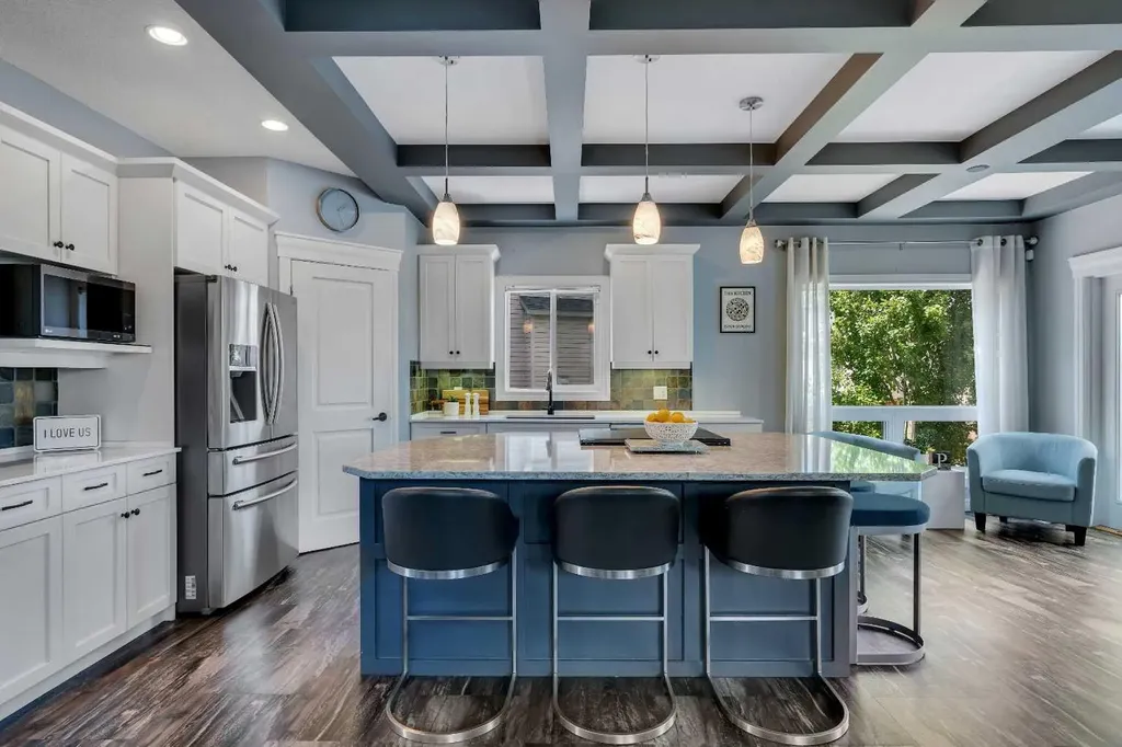 62 Kincora View NW Calgary AB T3R 1M4