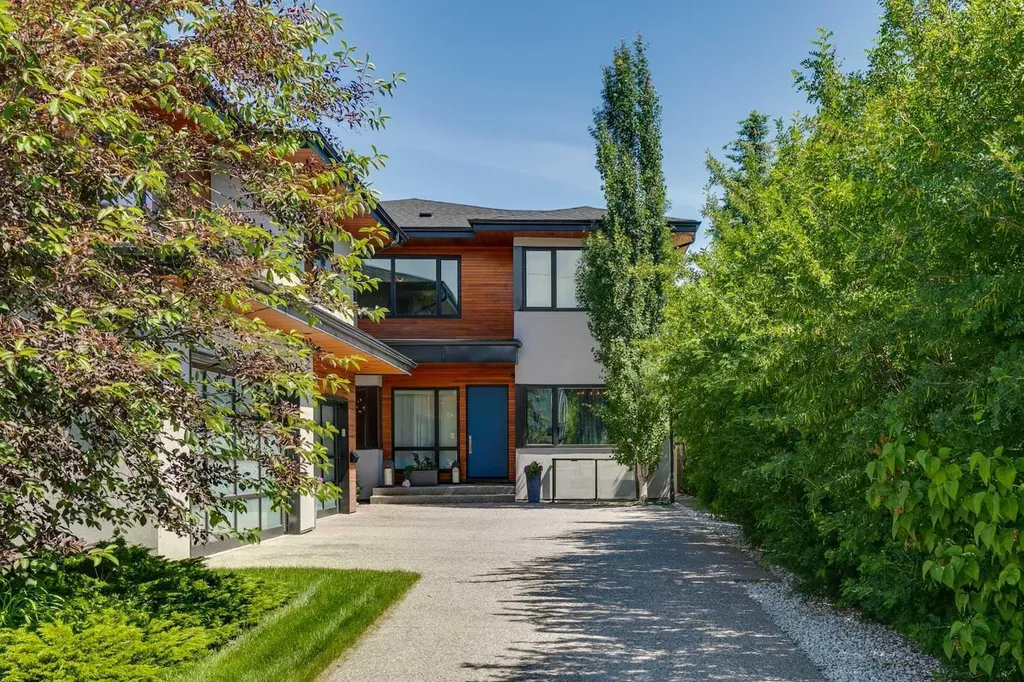 6626 Bow Crescent NW Calgary AB T3B 2B9