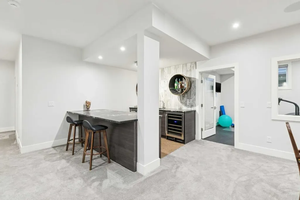 6626 Bow Crescent NW Calgary AB T3B 2B9
