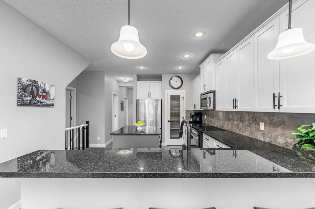 141 Copperpond Bay SE Calgary AB T2Z0R2