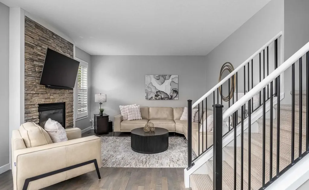 141 Copperpond Bay SE Calgary AB T2Z0R2