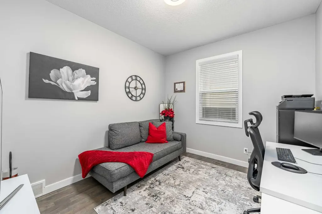 141 Copperpond Bay SE Calgary AB T2Z0R2