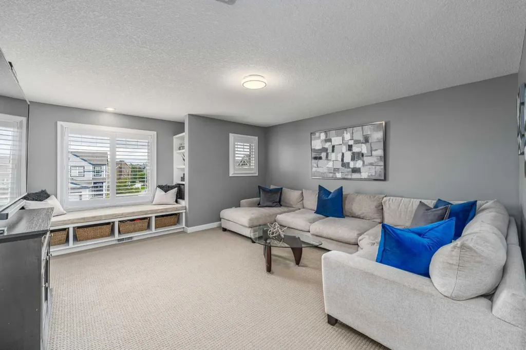 141 Copperpond Bay SE Calgary AB T2Z0R2