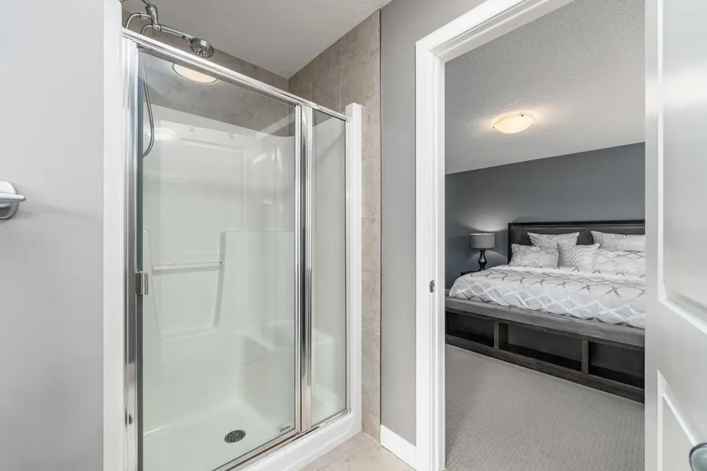 141 Copperpond Bay SE Calgary AB T2Z0R2