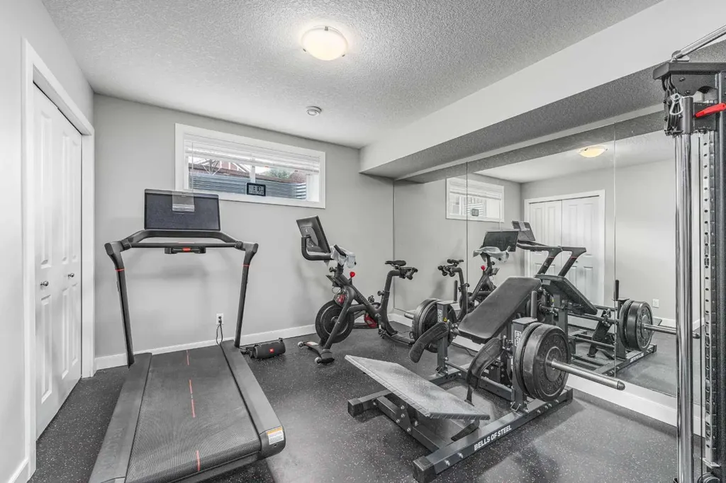 141 Copperpond Bay SE Calgary AB T2Z0R2