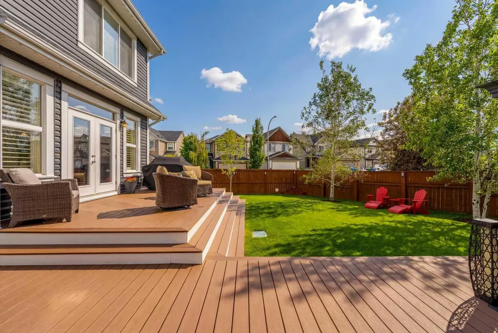 141 Copperpond Bay SE Calgary AB T2Z0R2