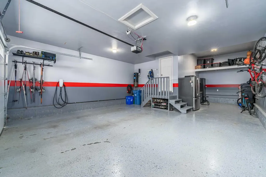 141 Copperpond Bay SE Calgary AB T2Z0R2