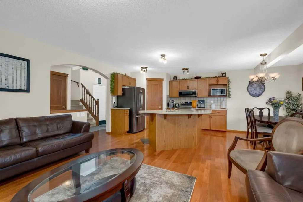 373 Bridlewood Avenue SW Calgary AB T2Y 4H5