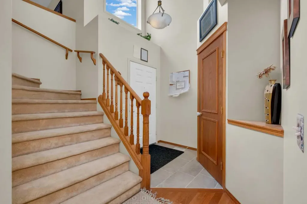 373 Bridlewood Avenue SW Calgary AB T2Y 4H5