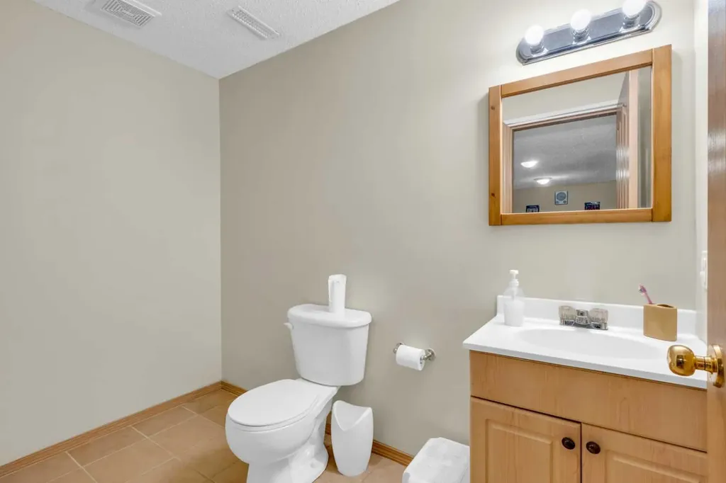 373 Bridlewood Avenue SW Calgary AB T2Y 4H5
