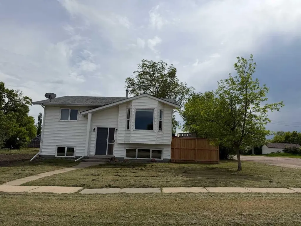 5126 Norfolk Avenue Coronation AB T0C 1C0