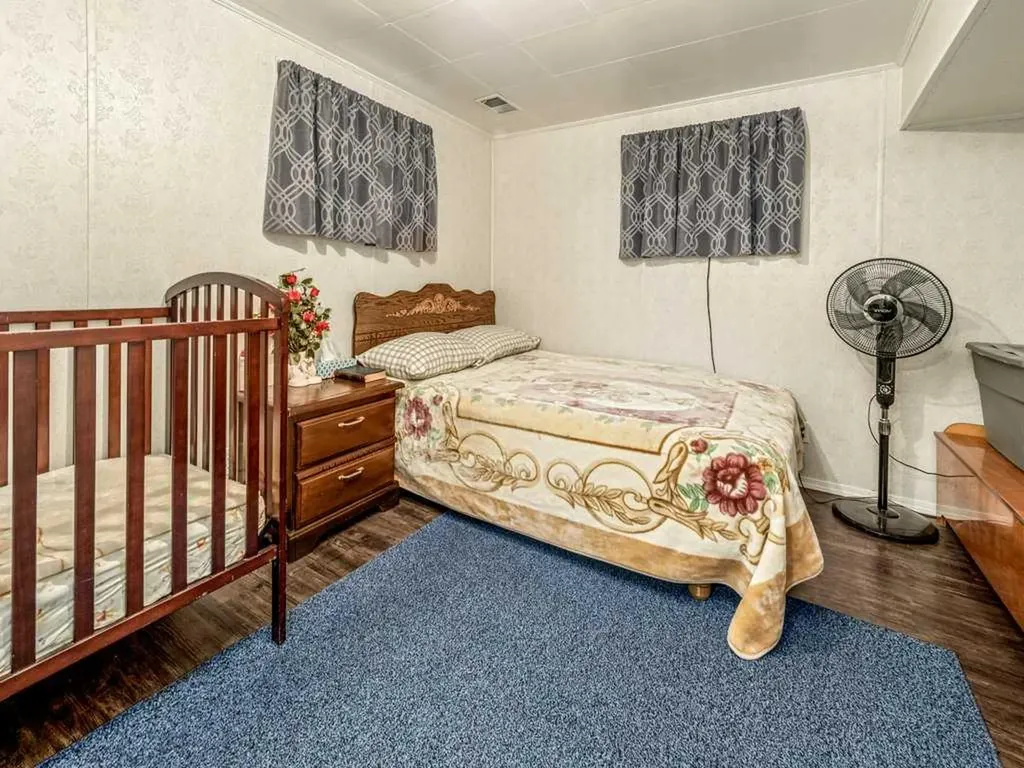 107 9 Street N Vauxhall AB T0K 2K0