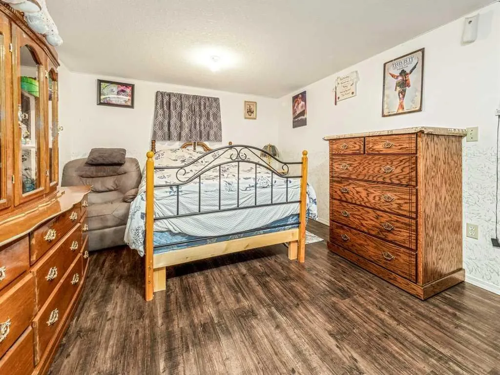 107 9 Street N Vauxhall AB T0K 2K0