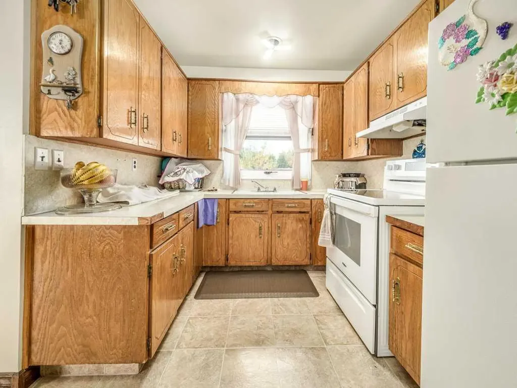 107 9 Street N Vauxhall AB T0K 2K0