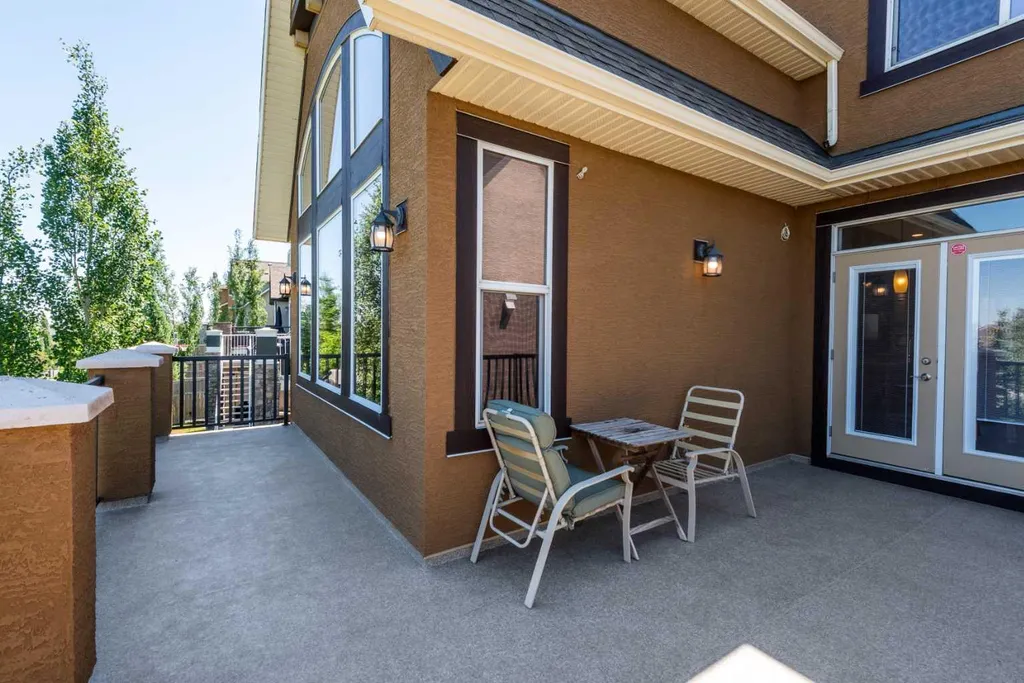 258 Mahogany Place SE Calgary AB T3M 1W3