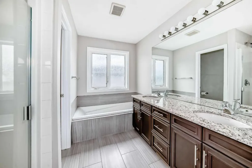110 Cedar Square Blackfalds AB T4M0B4