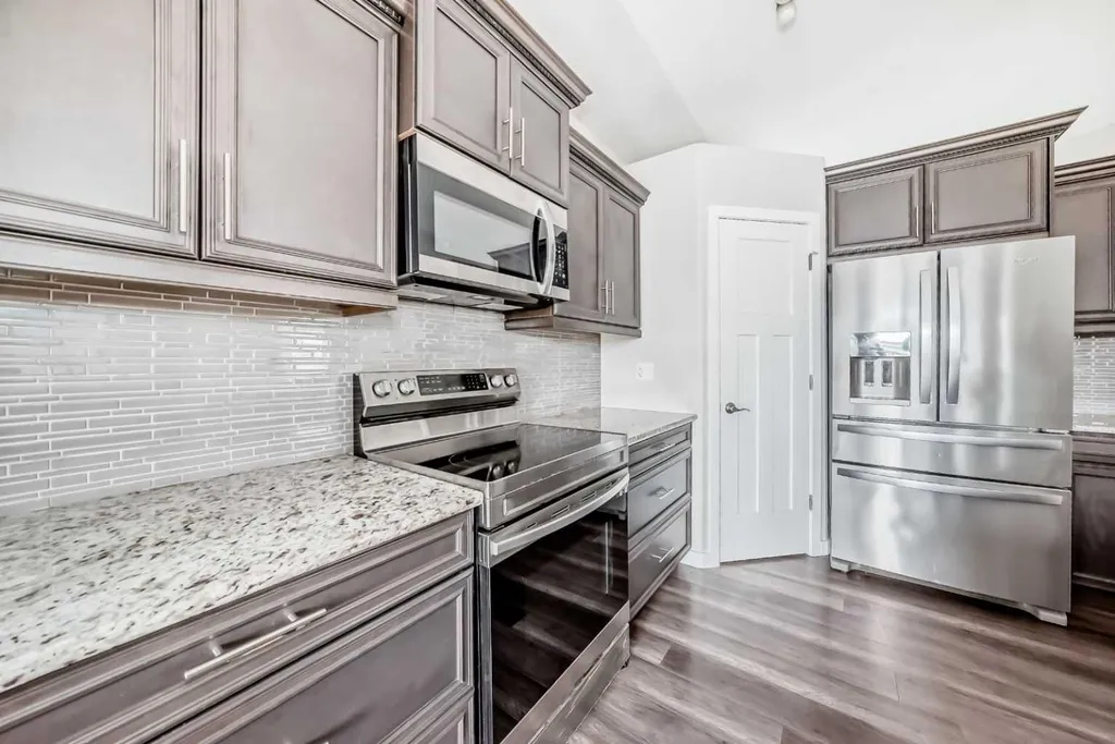 110 Cedar Square Blackfalds AB T4M0B4