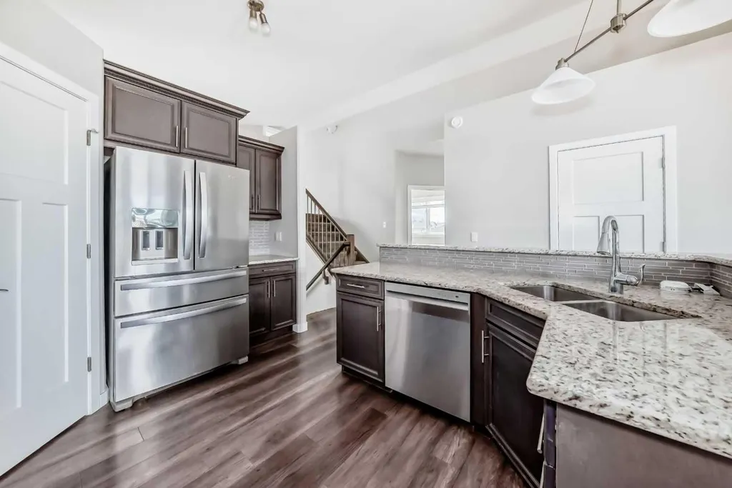 110 Cedar Square Blackfalds AB T4M0B4