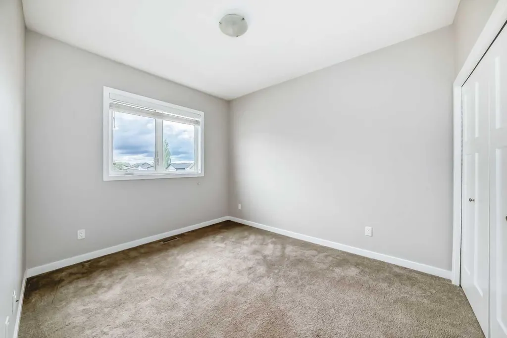 110 Cedar Square Blackfalds AB T4M0B4