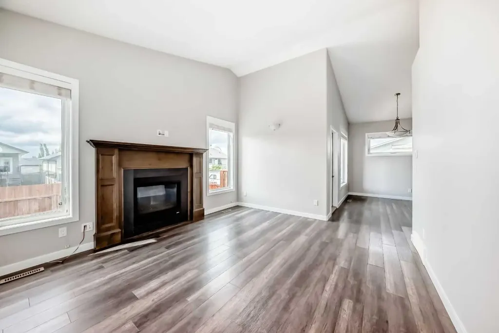 110 Cedar Square Blackfalds AB T4M0B4