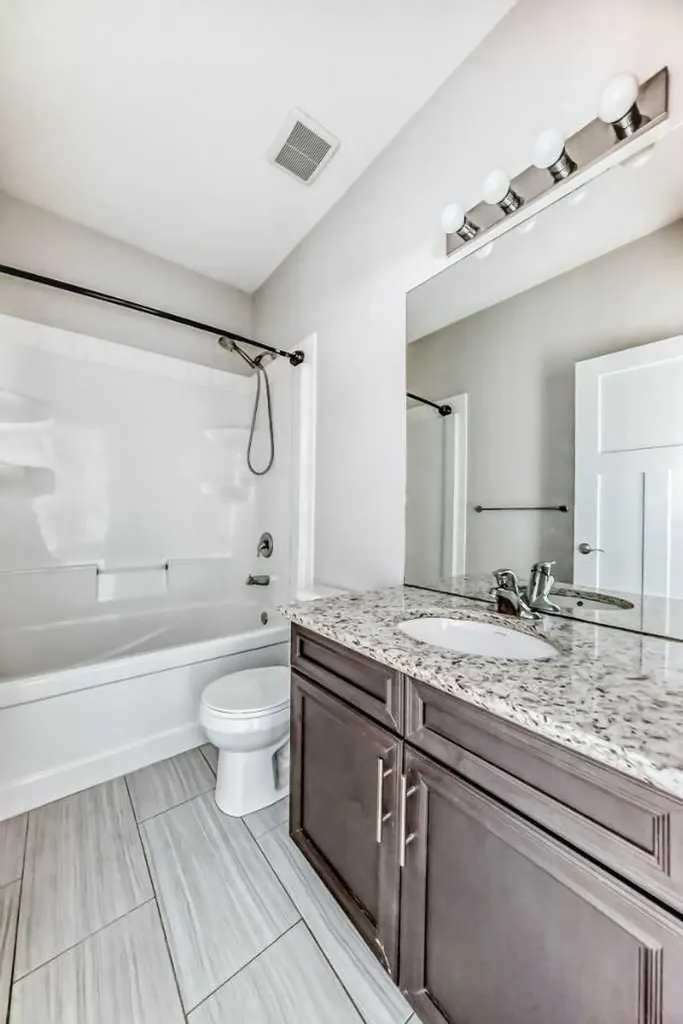 110 Cedar Square Blackfalds AB T4M0B4