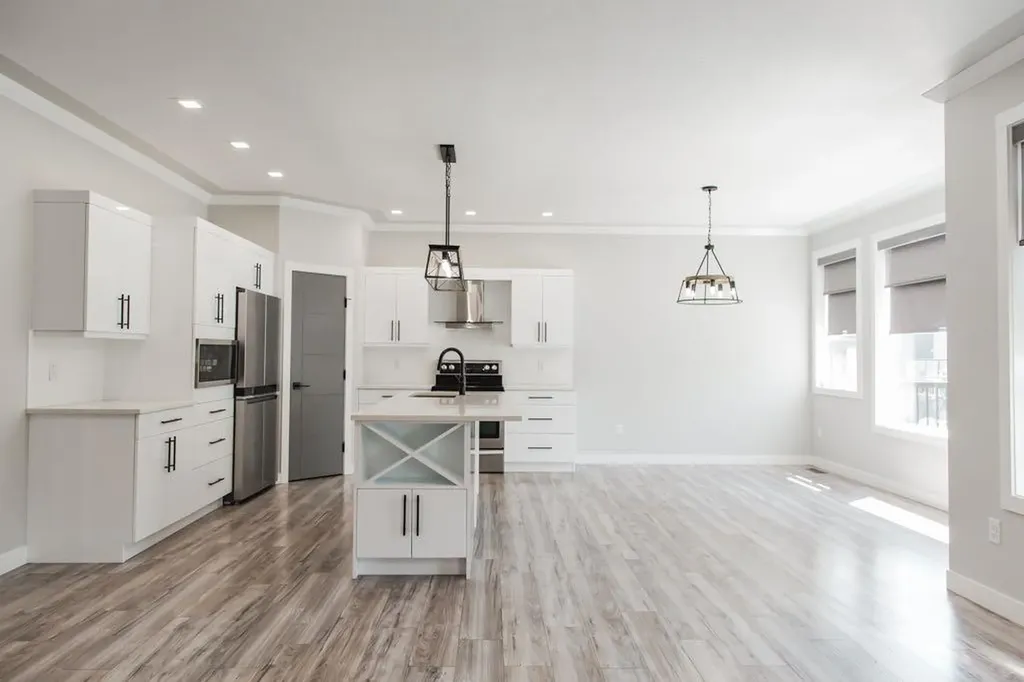 7122 86 Street Grande Prairie AB T8X 0N9