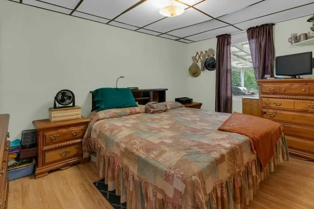 309 4 Avenue Strathmore AB T1P1B4